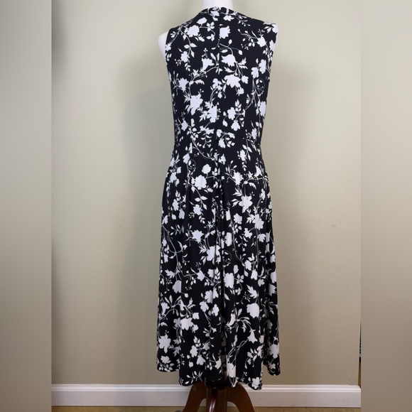 Talbots black and white sleeveless tank dress spandex blend preowned size small - Picture 2 of 9